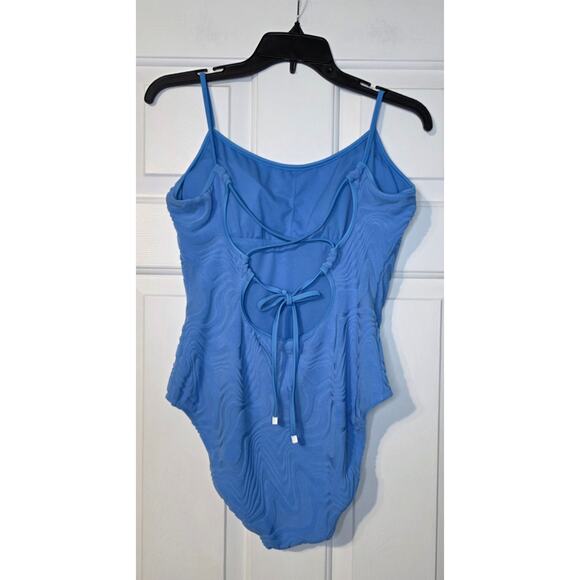 Bar III Women's Textured Tie-Back One-Piece Swimsuit Size L - Picture 3 of 6